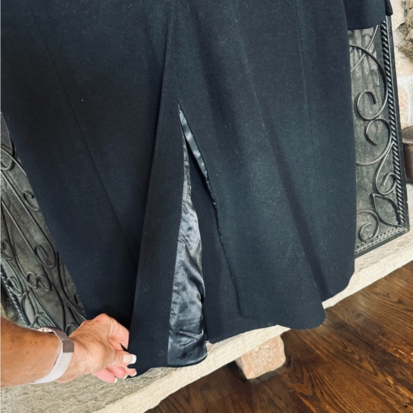 NWOT- Classic wool blend DB overcoat - Picture 7 of 7